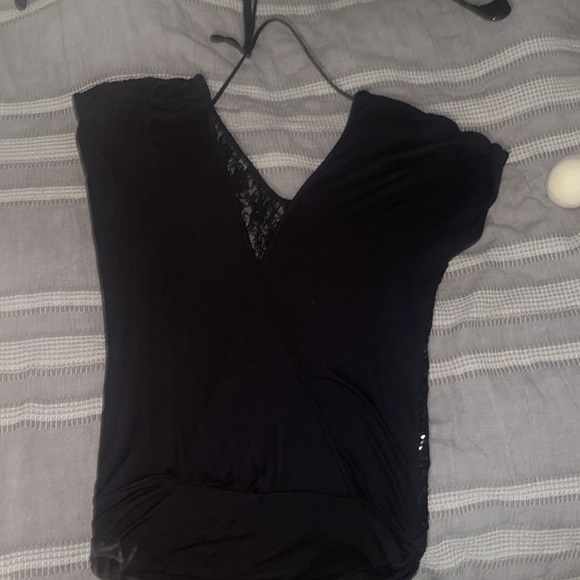 DAYTRIP open back sequenced shirt - Picture 2 of 4